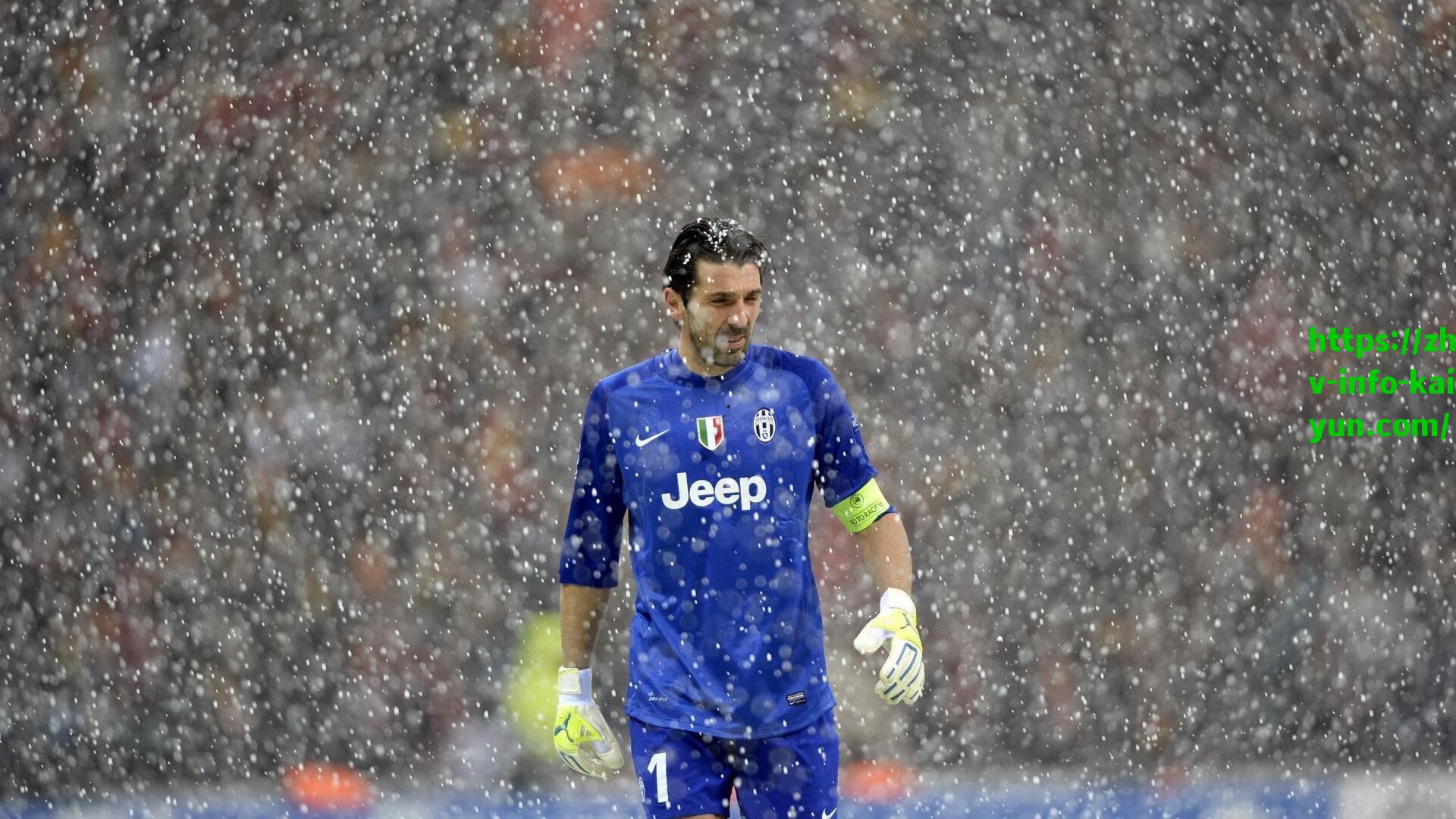 拒绝3倍年薪!罗马诺:B费拒绝利雅得新月报价,他想留在欧洲