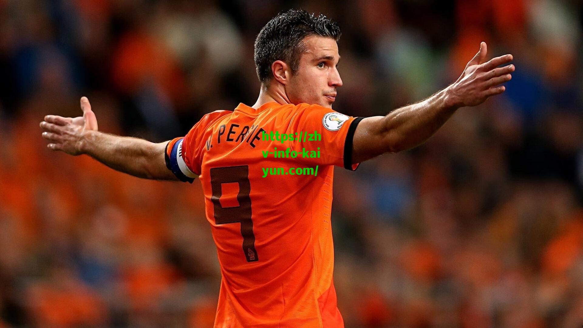 弗鲁米嫩塞迎战新月 世俱杯八强战吸引四万三千余名球迷现场助威